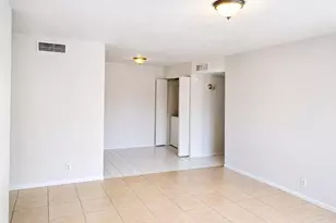 2931 E Beck Ln, Phoenix, AZ 85032 - Photo 4