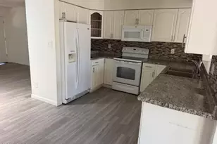 3033 S Longmore, Mesa, AZ 85202 - Photo 6