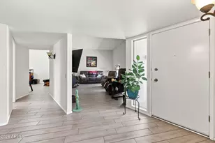 11137 W Palmeras Dr, Sun City, AZ 85373 - Photo 4
