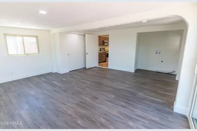 8815 N 31st Avenue, Phoenix, AZ 85051 - Photo 16