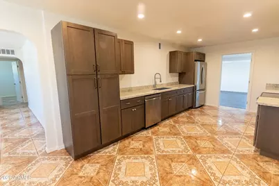 8815 N 31st Avenue, Phoenix, AZ 85051 - Photo 12