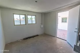 8815 N 31st Ave, Phoenix, AZ 85051 - Photo 32
