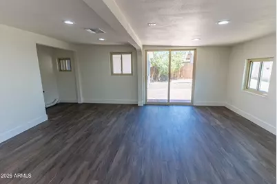 8815 N 31st Avenue, Phoenix, AZ 85051 - Photo 14