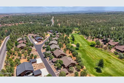 2821 W Villa Loop, Show Low, AZ 85901 - Photo 2