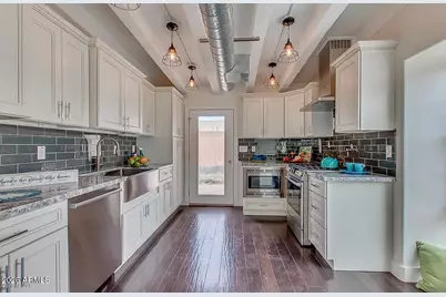 3228 N 27th Street, Phoenix, AZ 85016 - Photo 2