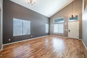 9138 W Clara Ln, Peoria, AZ 85382 - Photo 10