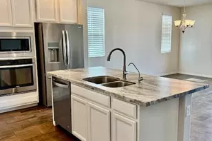 10728 W Brooklite Ln, Peoria, AZ 85383 - Photo 4