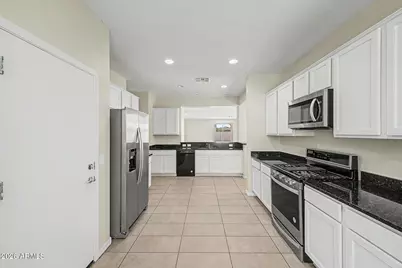 8747 W Solano Drive, Glendale, AZ 85305 - Photo 10