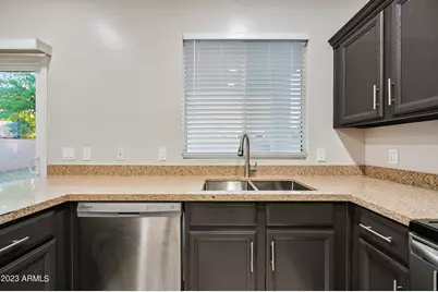 1330 S 121st Drive, Avondale, AZ 85323 - Photo 10