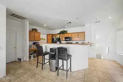 6770 N 47th Avenue #2023, Glendale, AZ 85301 - Photo 6