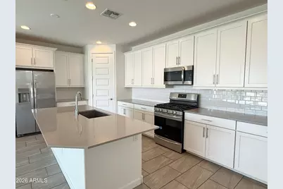 1636 W Estes Way, Phoenix, AZ 85041 - Photo 10