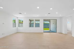 7951 W Loma Ln, Peoria, AZ 85345 - Photo 10
