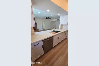 204 E Fleet Drive, Tempe, AZ 85283 - Photo 10