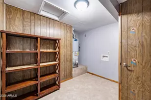 3737 W Griswold Rd, Phoenix, AZ 85051 - Photo 22