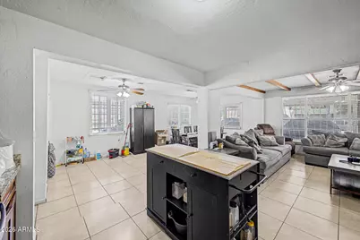 3915 E Cheery Lynn Road, Phoenix, AZ 85018 - Photo 14