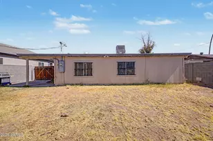 3915 E Cheery Lynn Rd, Phoenix, AZ 85018 - Photo 32