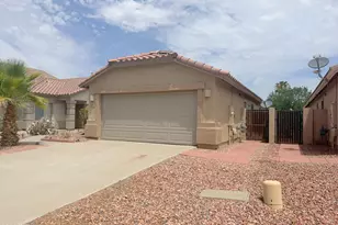 43966 W Cypress Ln, Maricopa, AZ 85138 - Photo 2