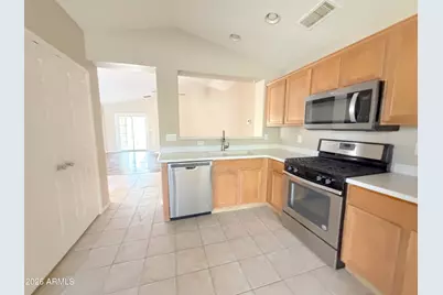 43966 W Cypress Lane, Maricopa, AZ 85138 - Photo 10