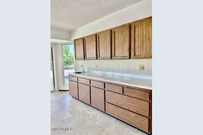 10134 W Signal Butte Circle, Sun City, AZ 85373 - Photo 6