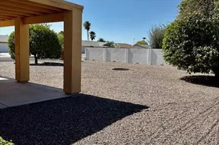 10134 W Signal Butte Cir, Sun City, AZ 85373 - Photo 22