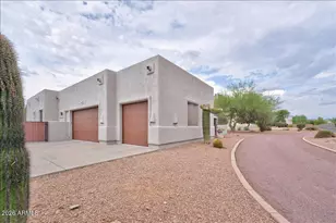 39609 N 1st St, Phoenix, AZ 85086 - Photo 46