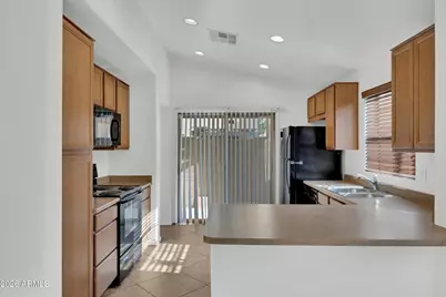 1662 S Martingale Road, Gilbert, AZ 85295 - Photo 8