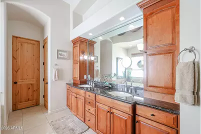 925 E Valencia Drive, Phoenix, AZ 85042 - Photo 38