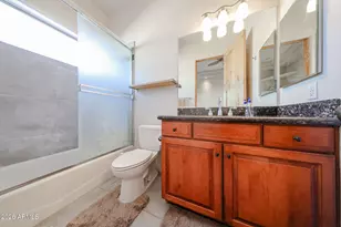 925 E Valencia Dr, Phoenix, AZ 85042 - Photo 30