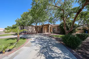 925 E Valencia Dr, Phoenix, AZ 85042 - Photo 2