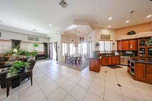 925 E Valencia Dr, Phoenix, AZ 85042 - Photo 18