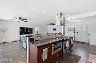 1321 E Earll Dr, Phoenix, AZ 85014 - Photo 14