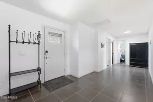 1321 E Earll Dr, Phoenix, AZ 85014 - Photo 4