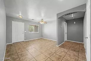 11207 W Hopi St, Avondale, AZ 85323 - Photo 6