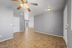 11207 W Hopi St, Avondale, AZ 85323 - Photo 8