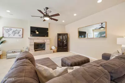 6419 E Betty Elyse Lane, Scottsdale, AZ 85254 - Photo 2