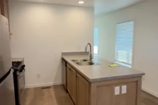 5201 W Camelback Rd, Phoenix, AZ 85031 - Photo 4