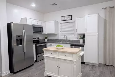 8192 N 22nd Drive, Phoenix, AZ 85021 - Photo 2