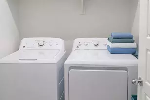 8192 N 22nd Dr, Phoenix, AZ 85021 - Photo 10