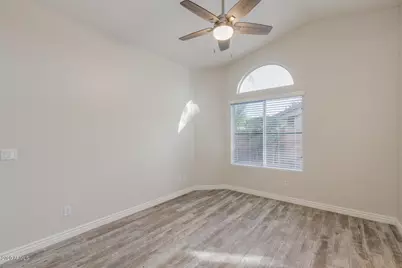 15703 N 33rd Place, Phoenix, AZ 85032 - Photo 18