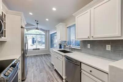 15703 N 33rd Place, Phoenix, AZ 85032 - Photo 8