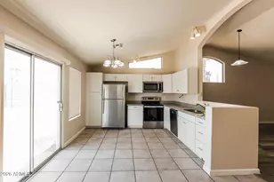 8912 N 114th Ave, Peoria, AZ 85345 - Photo 10