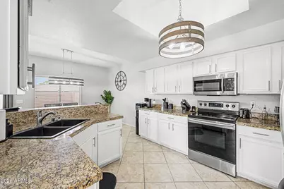 8361 W Salter Drive, Peoria, AZ 85382 - Photo 12
