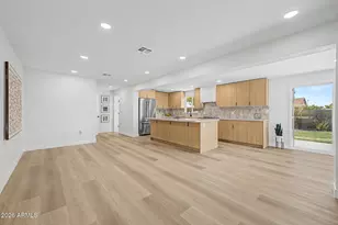 3440 E Sunnyside Dr, Phoenix, AZ 85028 - Photo 8