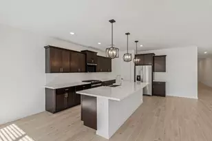 17755 W Illini St, Goodyear, AZ 85338 - Photo 4