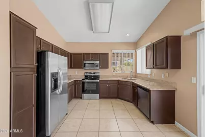 9046 W Escuda Drive, Peoria, AZ 85382 - Photo 14