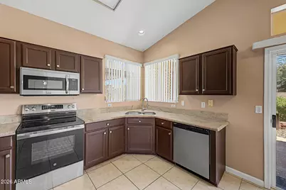 9046 W Escuda Drive, Peoria, AZ 85382 - Photo 12