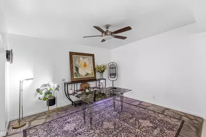 11030 N 33rd Place, Phoenix, AZ 85028 - Photo 14