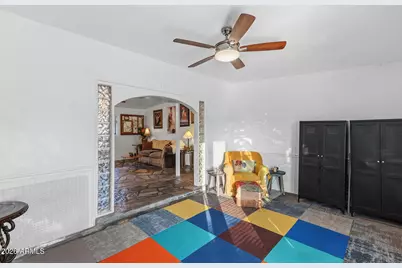 11030 N 33rd Place, Phoenix, AZ 85028 - Photo 18