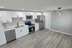 17237 N 66th Ave, Glendale, AZ 85308 - Photo 6