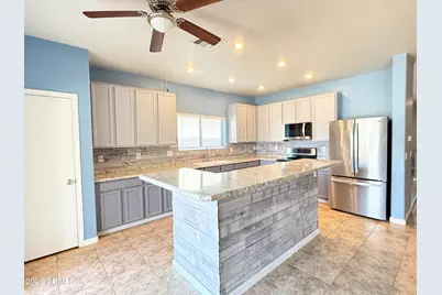 2858 W Mineral Butte Drive, San Tan Valley, AZ 85144 - Photo 8